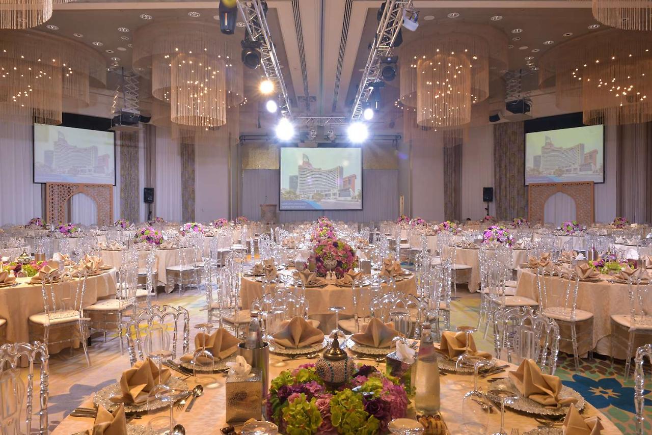 Symphony Style Hotel Kuwait Salmiya Dış mekan fotoğraf The 2012 Gala Dinner