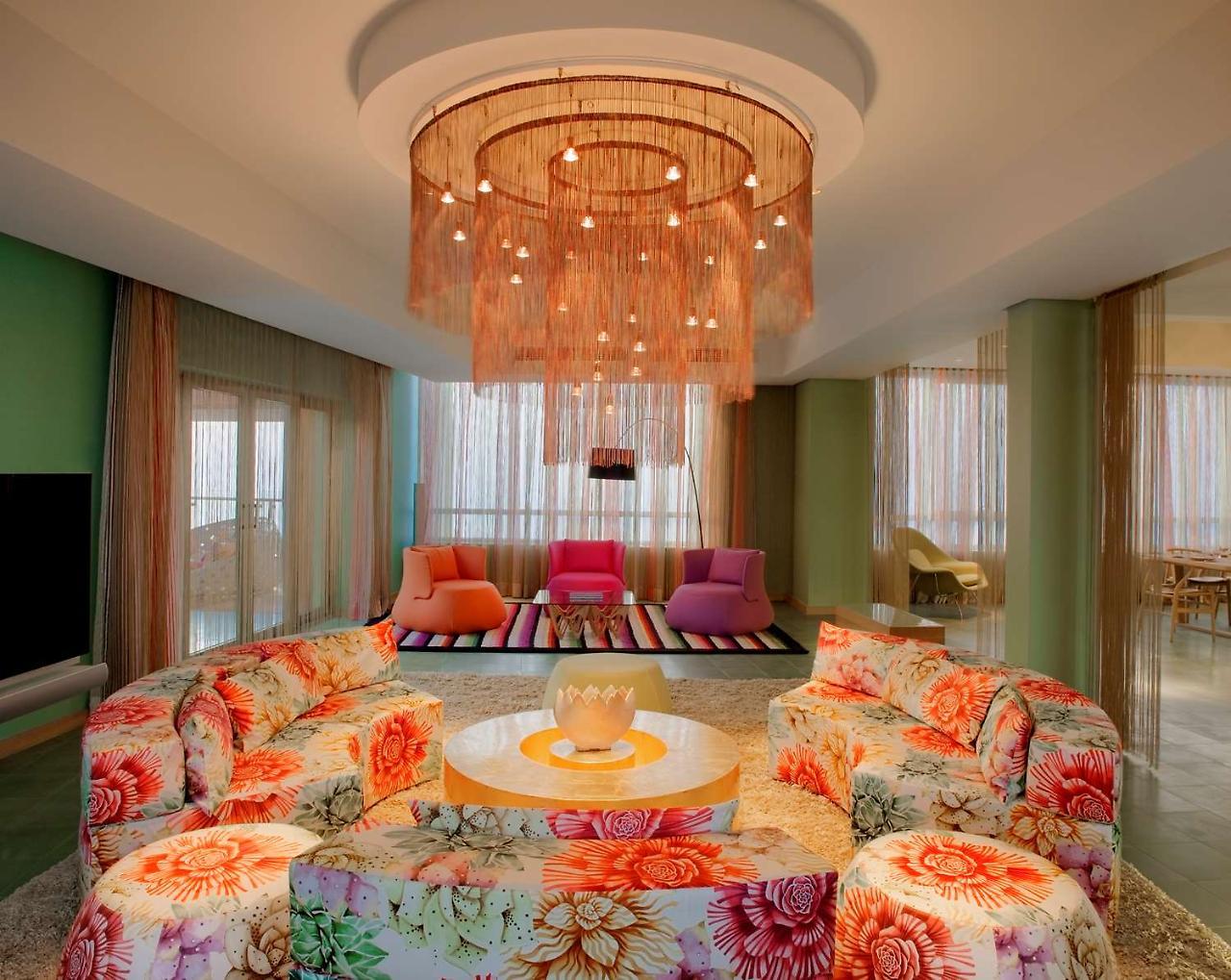 Symphony Style Hotel Kuwait Salmiya Dış mekan fotoğraf A suite at the W Hotel in Beijing
