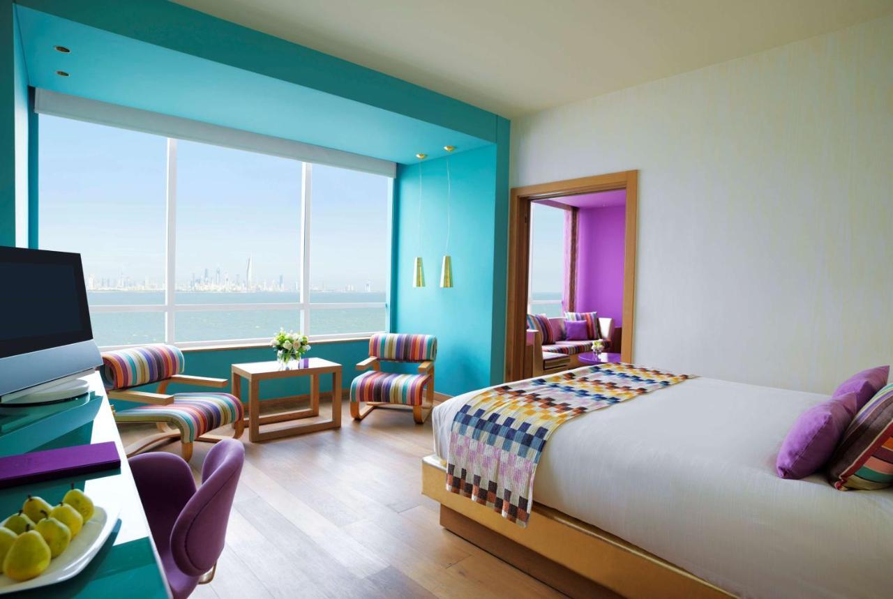 Symphony Style Hotel Kuwait Salmiya Dış mekan fotoğraf A room at the hotel