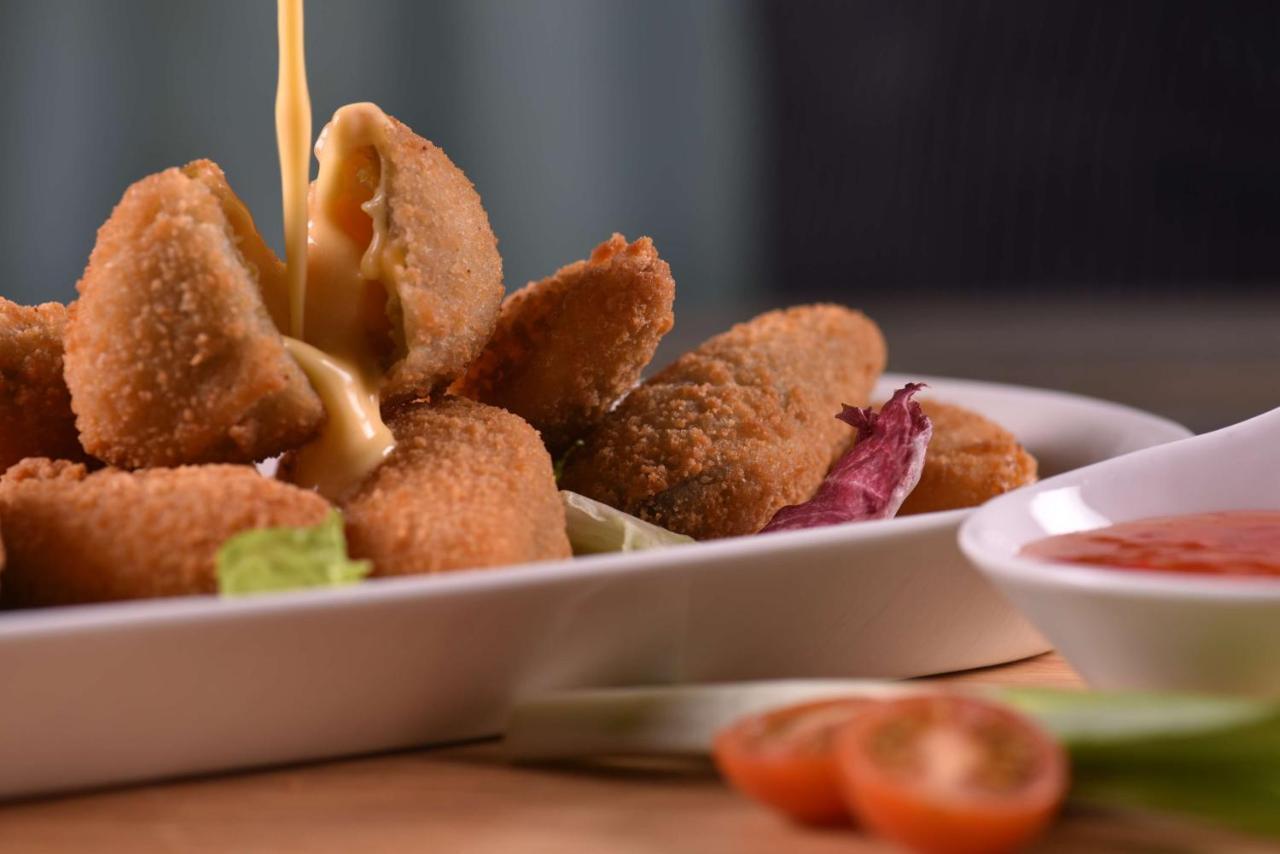 Symphony Style Hotel Kuwait Salmiya Dış mekan fotoğraf Coxinha