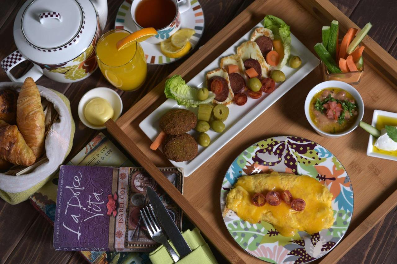 Symphony Style Hotel Kuwait Salmiya Dış mekan fotoğraf A typical breakfast at the hotel